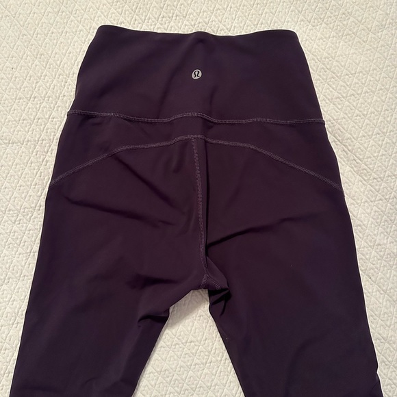 Lululemon Anew Legging, size 6. - Picture 2 of 5